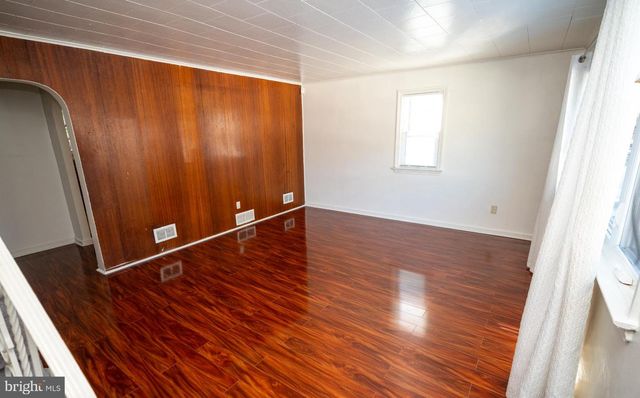 130 PARKER AVE, Oaklyn, NJ 08107