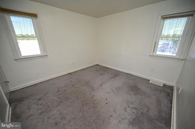 130 PARKER AVE, Oaklyn, NJ 08107