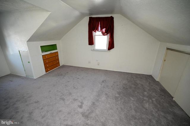 130 PARKER AVE, Oaklyn, NJ 08107