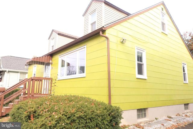 130 PARKER AVE, Oaklyn, NJ 08107