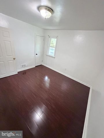 130 PARKER AVE, Oaklyn, NJ 08107