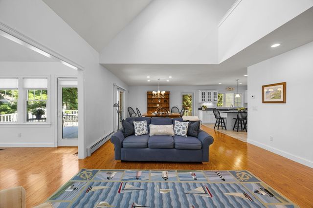 783 Santuit-Newtown Road, Marstons Mills, MA 02648