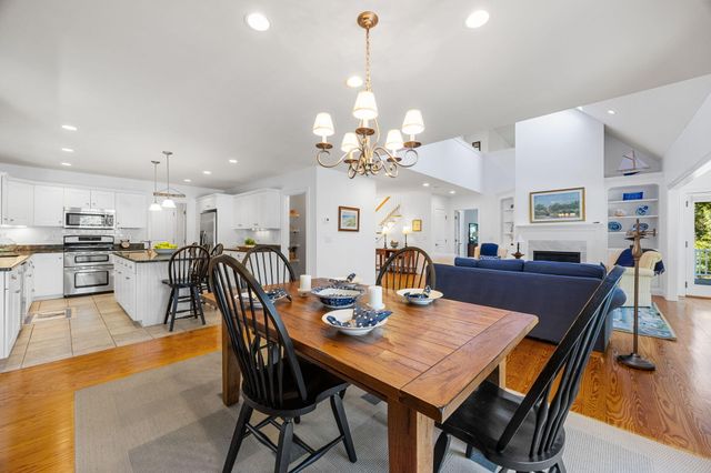 783 Santuit-Newtown Road, Marstons Mills, MA 02648