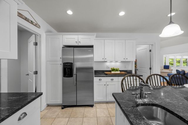 783 Santuit-Newtown Road, Marstons Mills, MA 02648