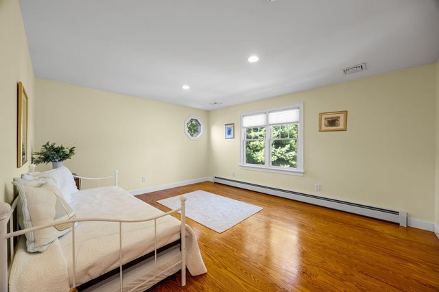 783 Santuit-Newtown Road, Marstons Mills, MA 02648