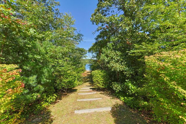783 Santuit-Newtown Road, Marstons Mills, MA 02648