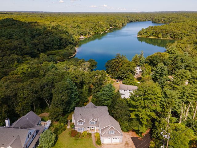 783 Santuit-Newtown Road, Marstons Mills, MA 02648