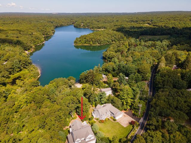 783 Santuit-Newtown Road, Marstons Mills, MA 02648