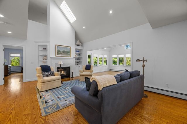783 Santuit-Newtown Road, Marstons Mills, MA 02648