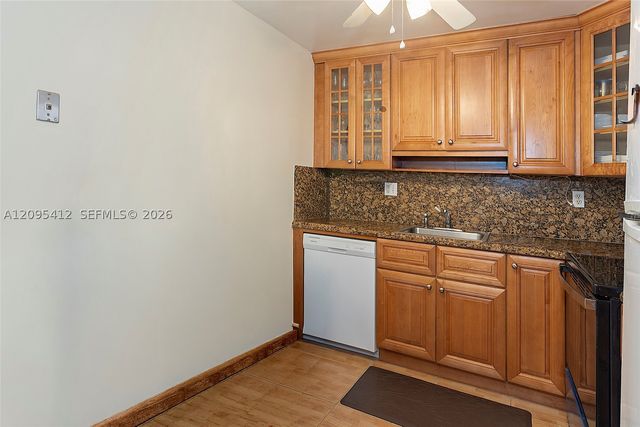 600 Three Islands Blvd 420, Hallandale Beach, FL 33009