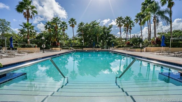 600 Three Islands Blvd 420, Hallandale Beach, FL 33009