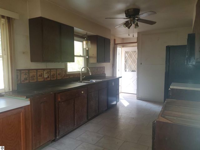 7323 Karlin Road, Interlochen, MI 49643