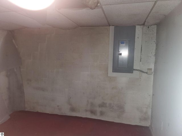 7323 Karlin Road, Interlochen, MI 49643