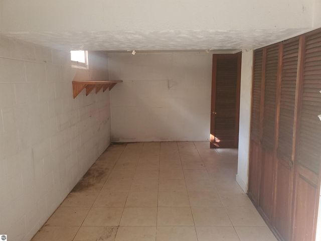 7323 Karlin Road, Interlochen, MI 49643