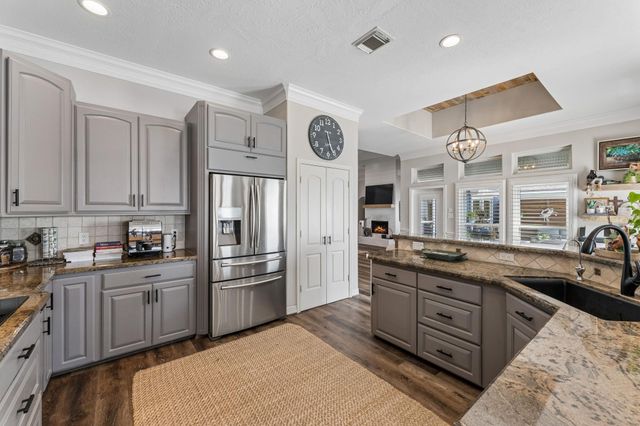 1623 Dick Bay Drive, San Leon, TX 77539