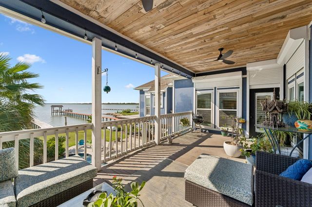 1623 Dick Bay Drive, San Leon, TX 77539