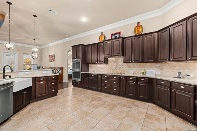 26075 Dull Knife Trl, San Antonio, TX 78255