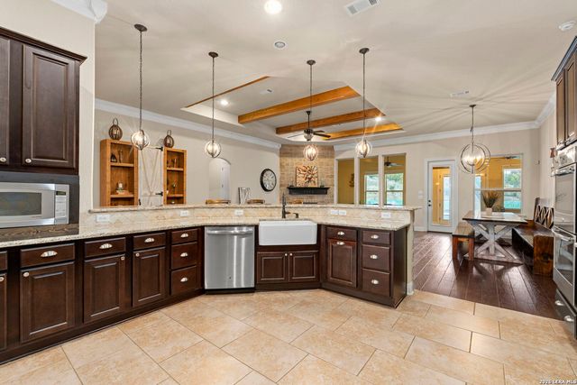 26075 Dull Knife Trl, San Antonio, TX 78255