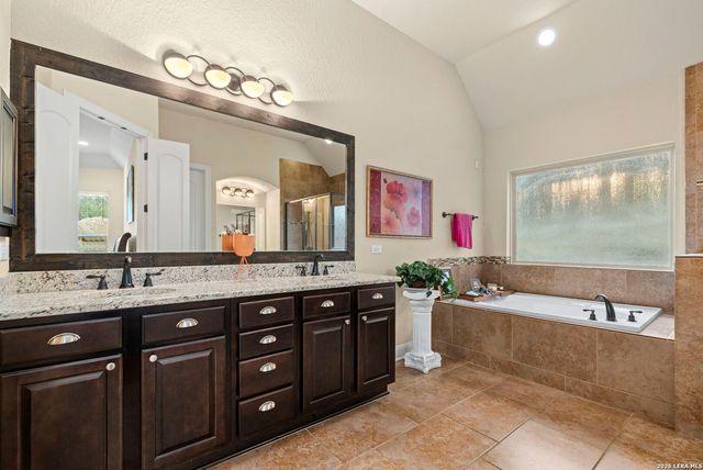 26075 Dull Knife Trl, San Antonio, TX 78255