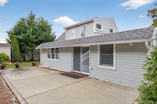 7 Lowland Road, Levittown, NY 11756