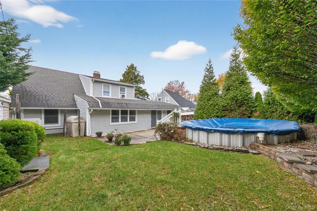 7 Lowland Road, Levittown, NY 11756