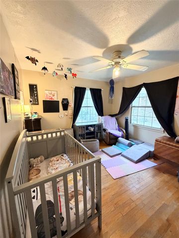 531 E Houston ST, Giddings, TX 78942