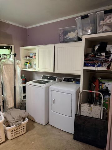 531 E Houston ST, Giddings, TX 78942