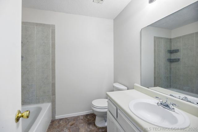14619 S Yukon Avenue, Glenpool, OK 74033