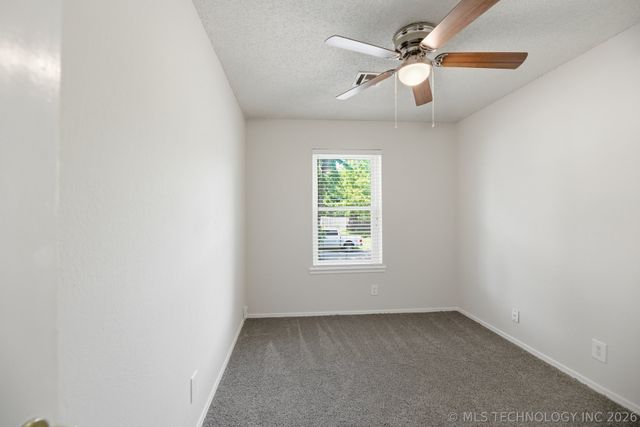 14619 S Yukon Avenue, Glenpool, OK 74033