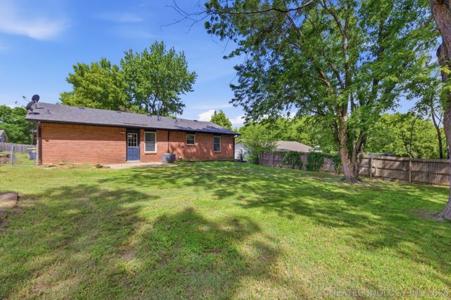 14619 S Yukon Avenue, Glenpool, OK 74033