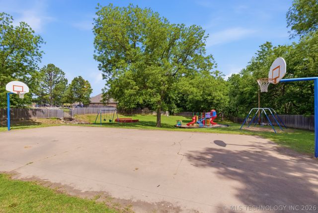 14619 S Yukon Avenue, Glenpool, OK 74033