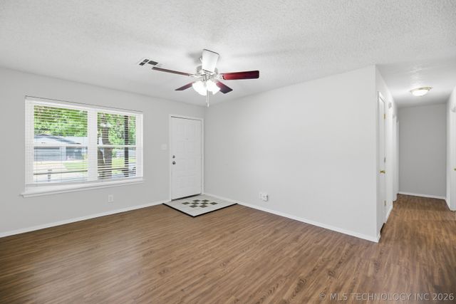 14619 S Yukon Avenue, Glenpool, OK 74033