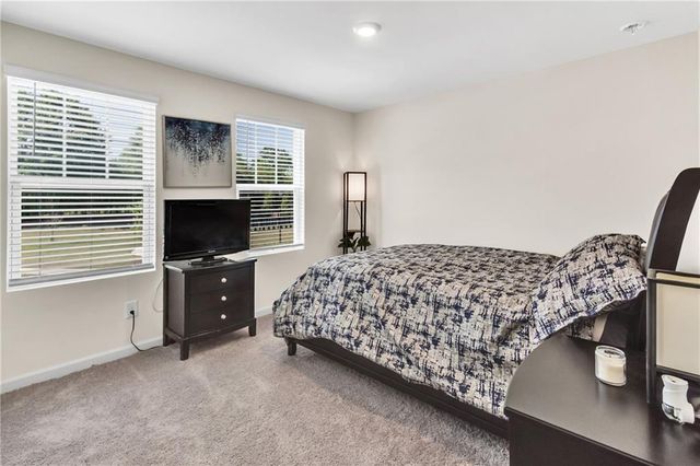 289 Pond Court, Hoschton, GA 30548