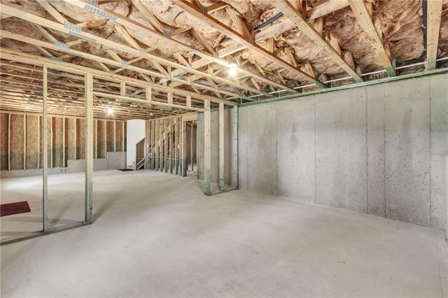 289 Pond Court, Hoschton, GA 30548