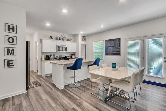 289 Pond Court, Hoschton, GA 30548