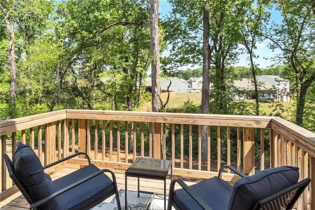 289 Pond Court, Hoschton, GA 30548