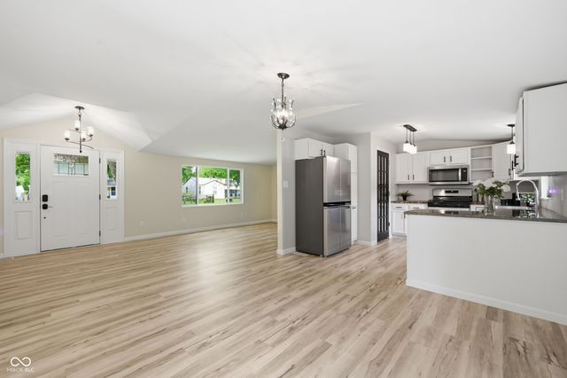 261 N Hillsboro Road, New Castle, IN 47362