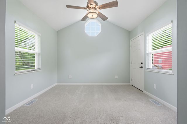 261 N Hillsboro Road, New Castle, IN 47362