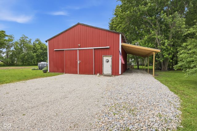 261 N Hillsboro Road, New Castle, IN 47362