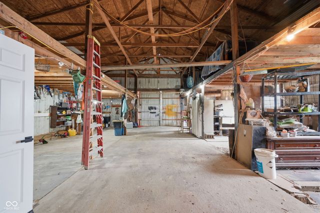 261 N Hillsboro Road, New Castle, IN 47362