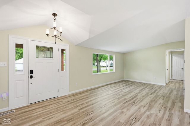 261 N Hillsboro Road, New Castle, IN 47362
