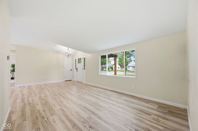261 N Hillsboro Road, New Castle, IN 47362