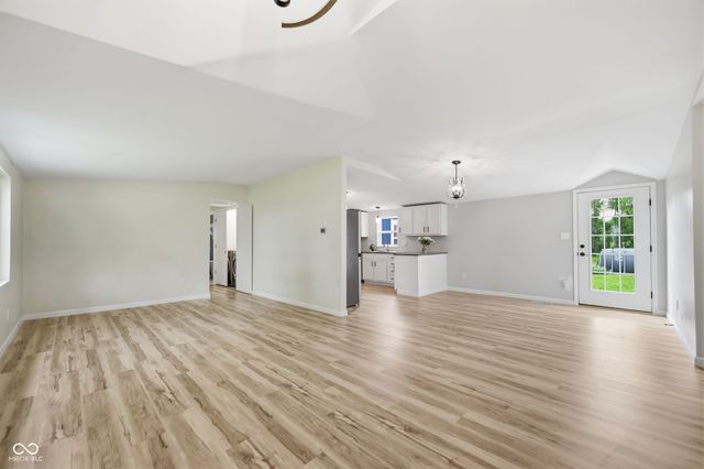 261 N Hillsboro Road, New Castle, IN 47362