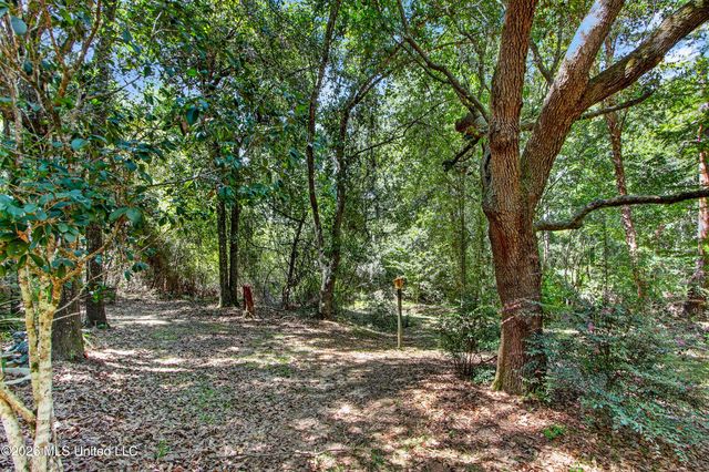 958 Pono Place, Diamondhead, MS 39525