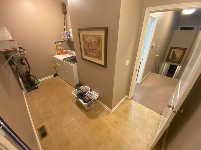 3727 Westlake Village Drive, Winnebago, IL 61088