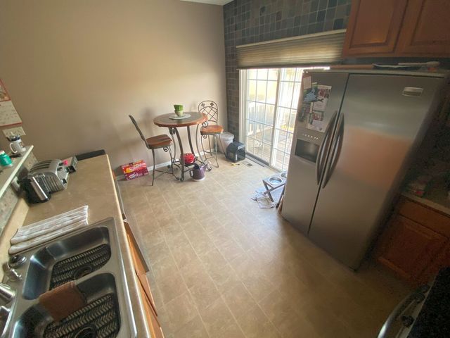 3727 Westlake Village Drive, Winnebago, IL 61088