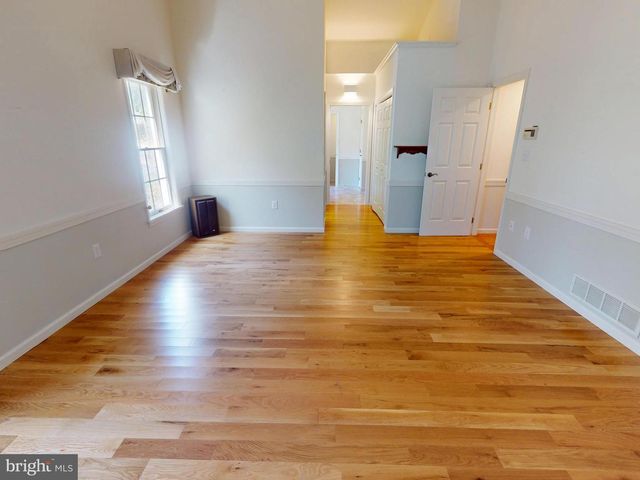 128 COLONIAL CT, State College, PA 16801