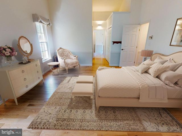 128 COLONIAL CT, State College, PA 16801