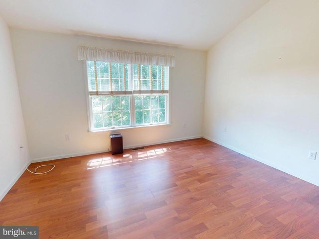 128 COLONIAL CT, State College, PA 16801