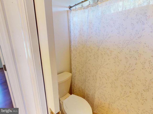 128 COLONIAL CT, State College, PA 16801